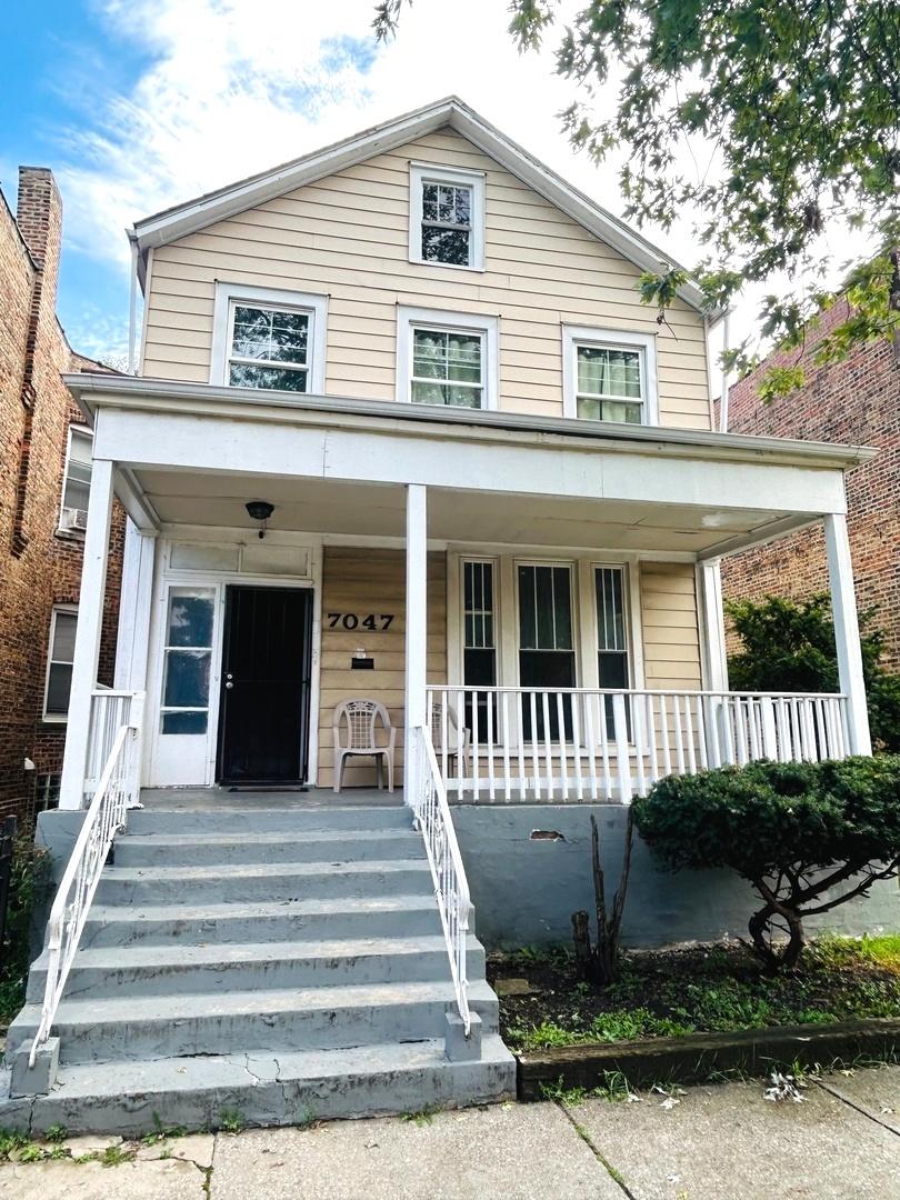 7047 S Eberhart Ave., Chicago, IL 60637