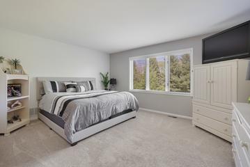 10902 Red Hawk Ln., Spring Grove, IL 60081