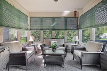 10902 Red Hawk Ln., Spring Grove, IL 60081