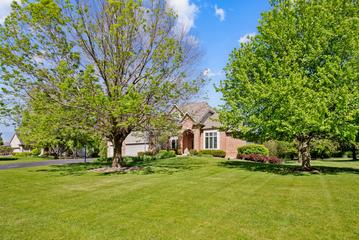 10902 Red Hawk Ln., Spring Grove, IL 60081