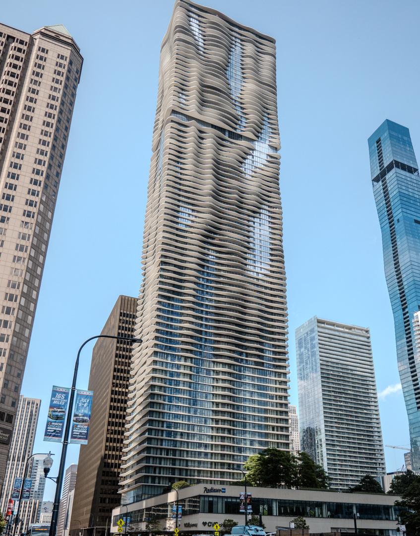 225 N Columbus Dr. #5701, Chicago, IL 60601