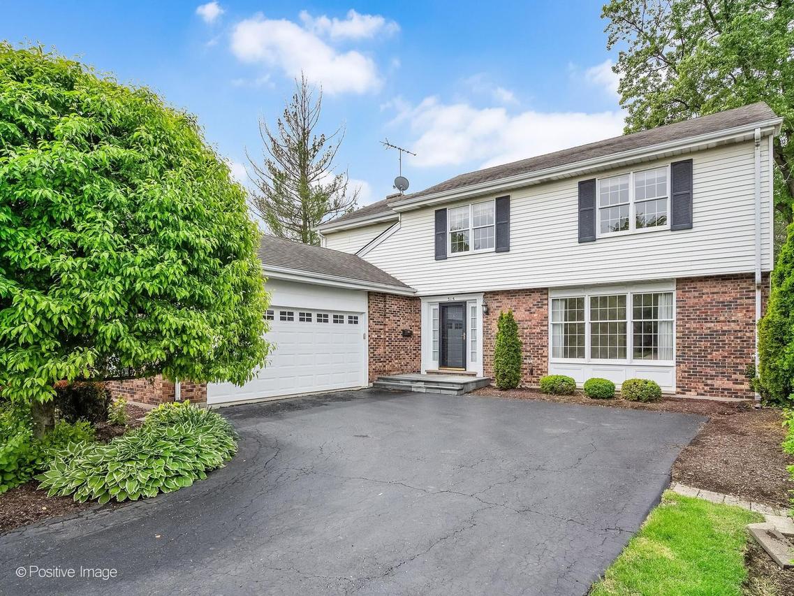 318 S Arlington Ave., Elmhurst, IL 60126