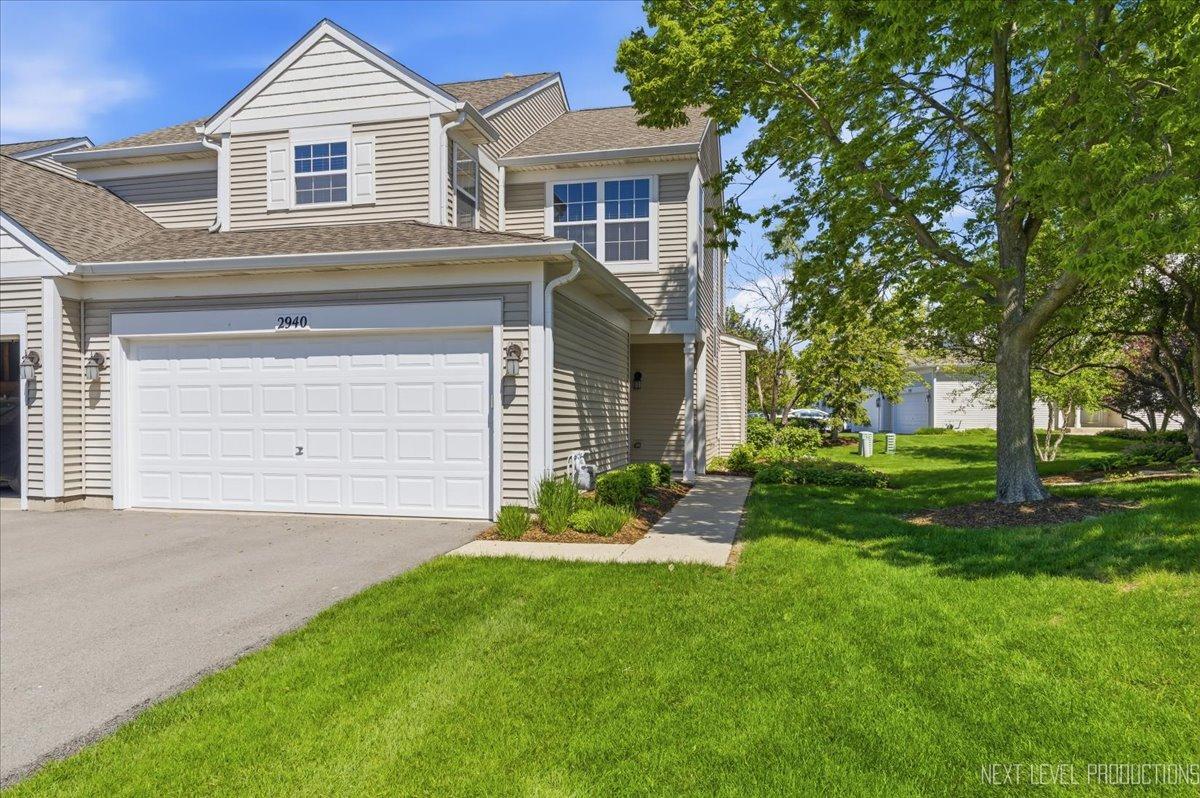 2940 White Thorn Cir., Naperville, IL 60564
