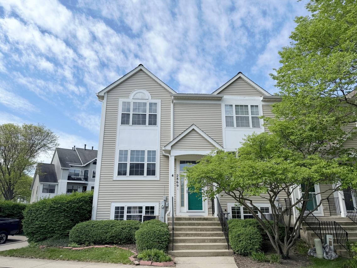 2869 Shelly Ln., Aurora, IL 60504