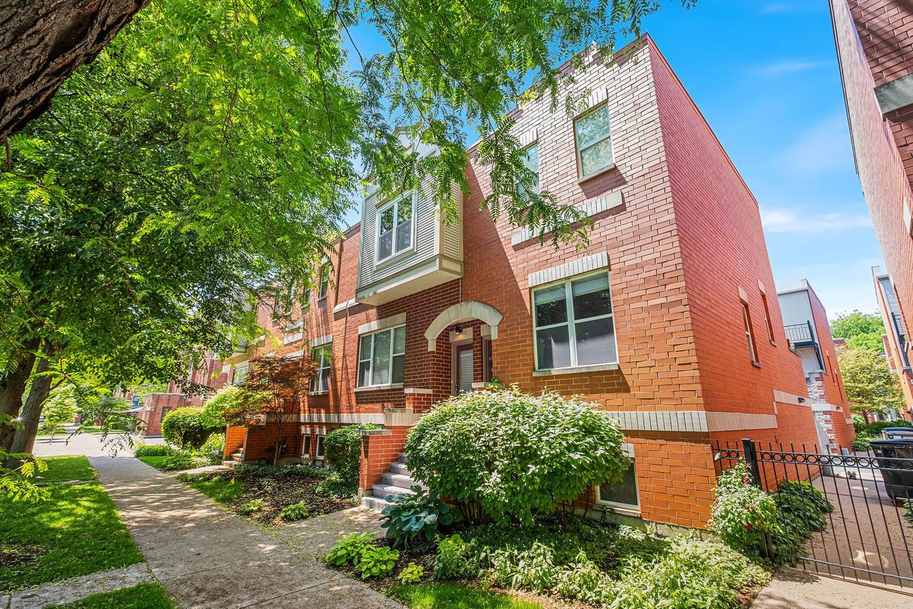 3438 N Monticello Ave., Chicago, IL 60618