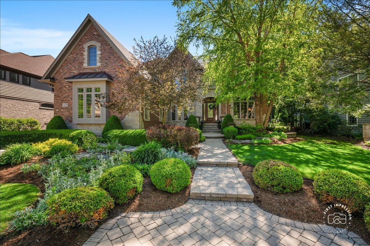 1116 Heatherton Dr., Naperville, IL 60563