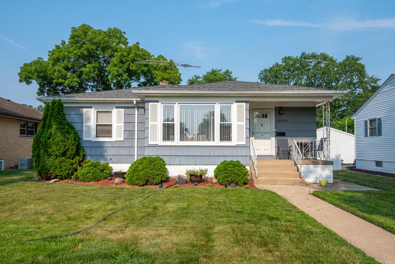 18636 Sherman St., Lansing, IL 60438