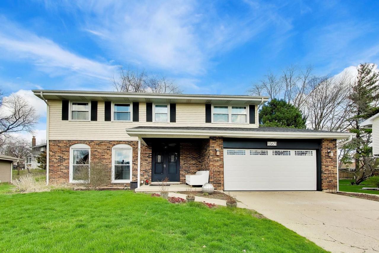 5S671 Buttonwood Ct., Naperville, IL 60540