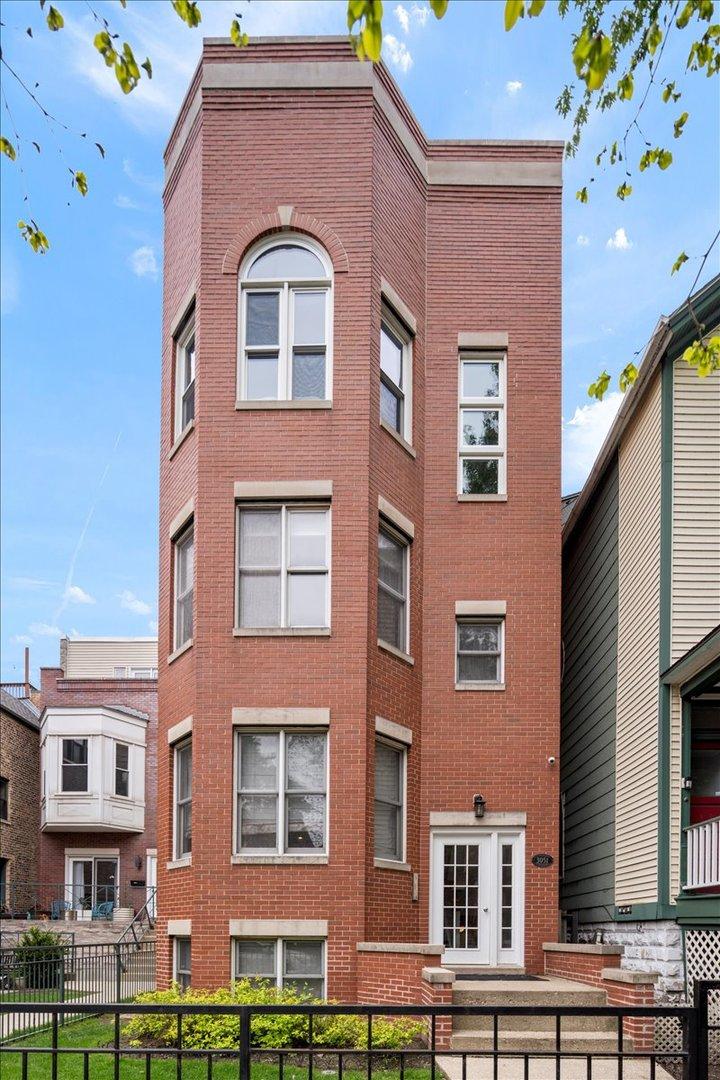 3051 N Clifton Ave. #3, Chicago, IL 60657
