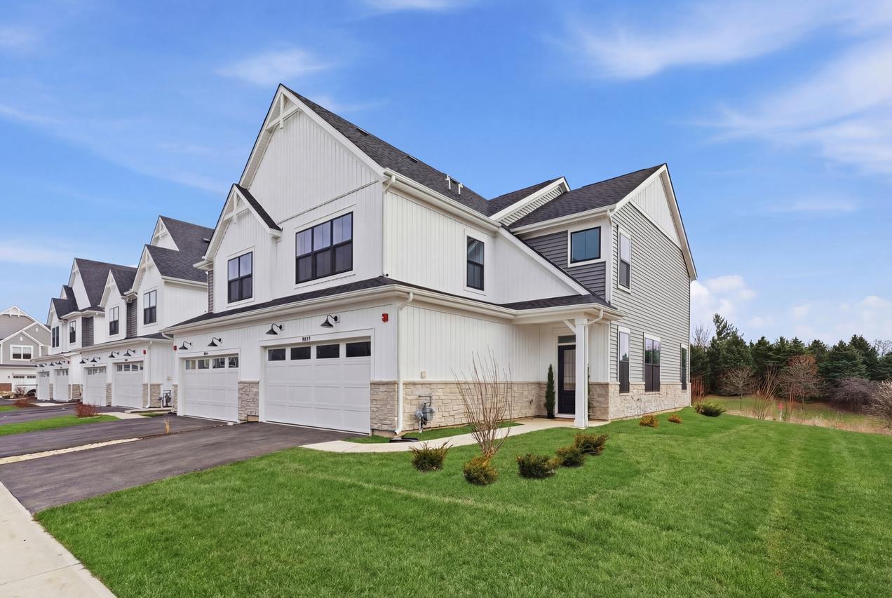 8551 Sperry Ct., Woodridge, IL 60517