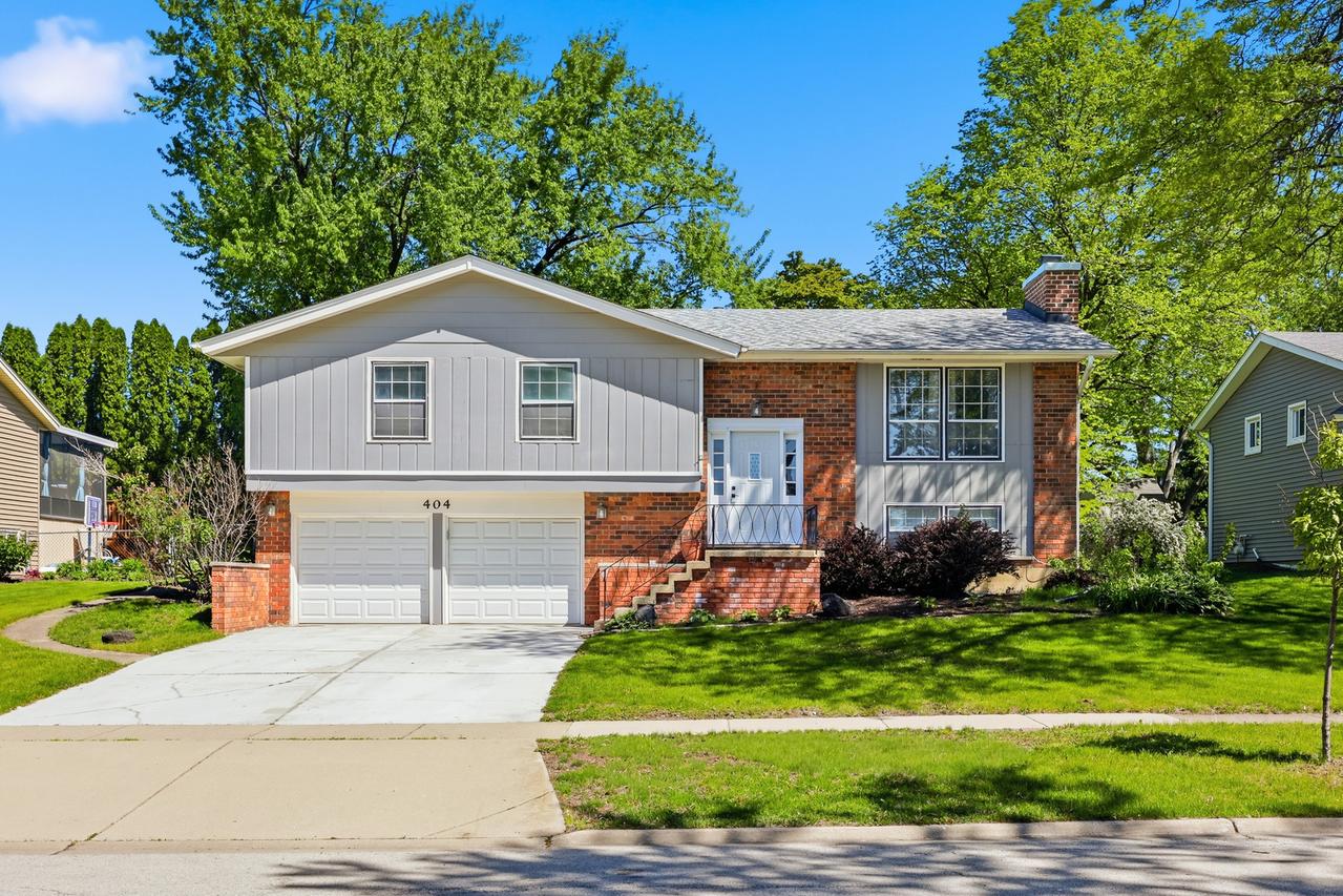 404 Milford Ct., Schaumburg, IL 60193
