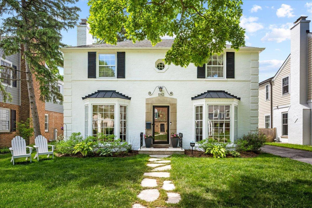1943 Greenwood Ave., Wilmette, IL 60091