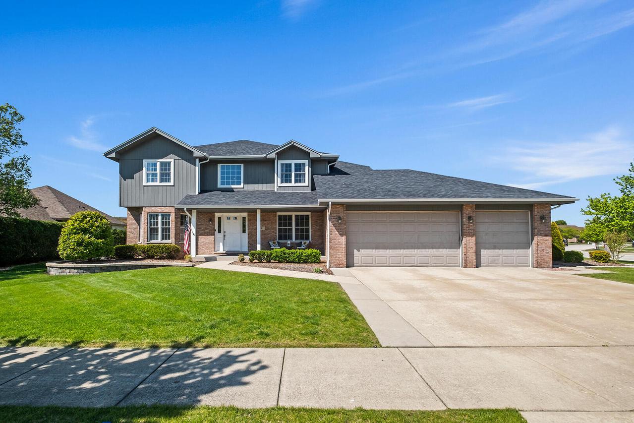 8143 Stonegate Dr., Tinley Park, IL 60487
