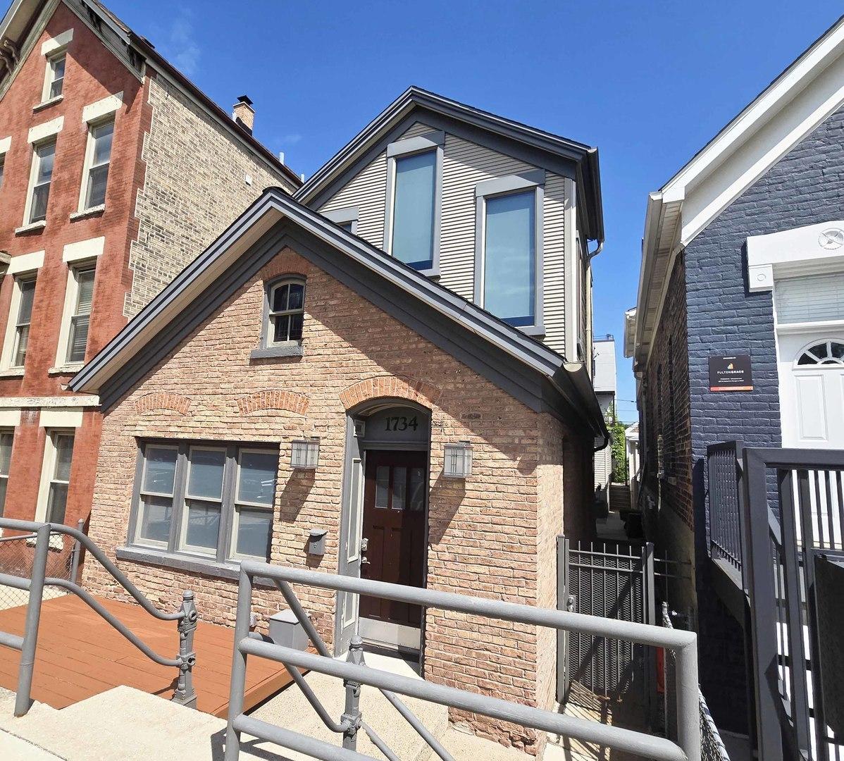 1734 W Beach Ave., Chicago, IL 60612