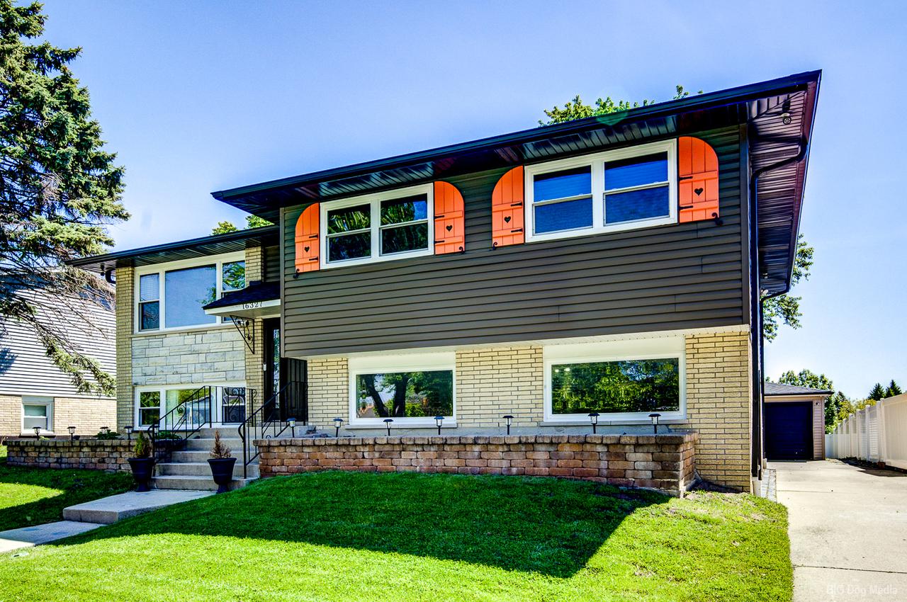 16327 Olcott Ave., Tinley Park, IL 60477