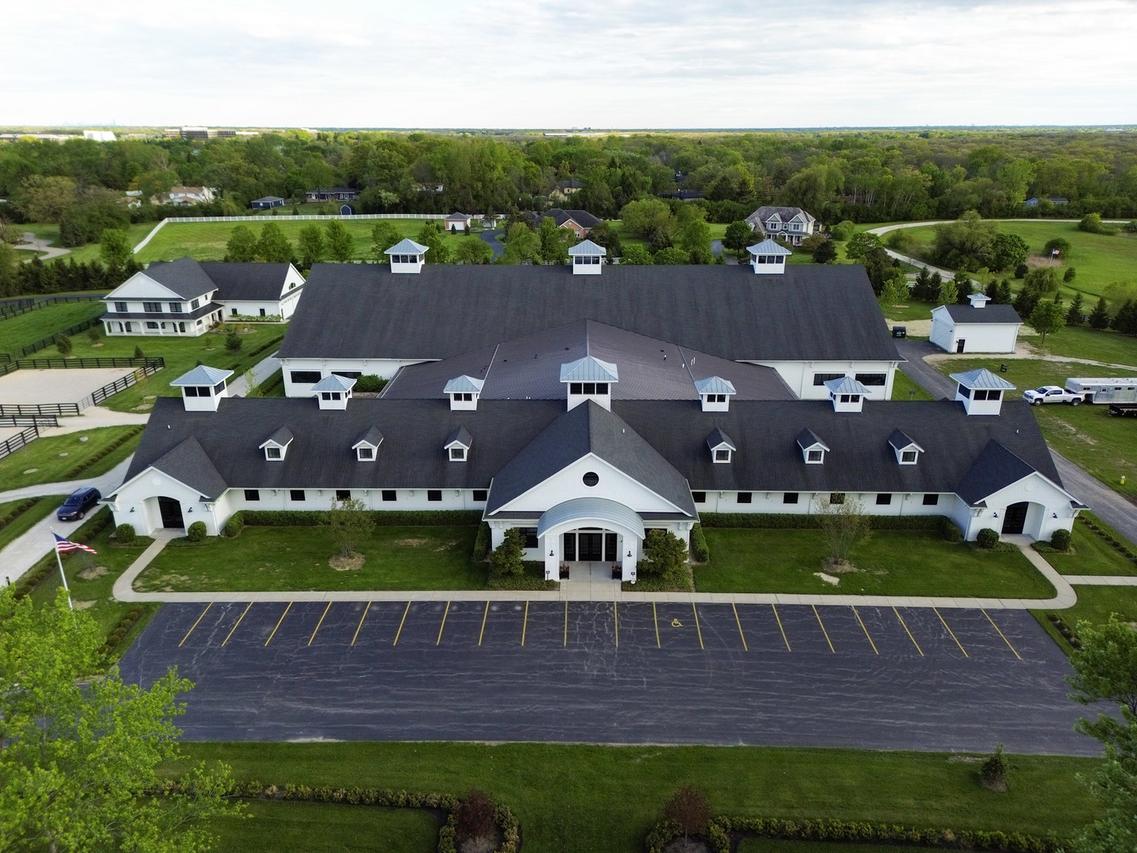 14341 W Old School Rd., Libertyville, IL 60048