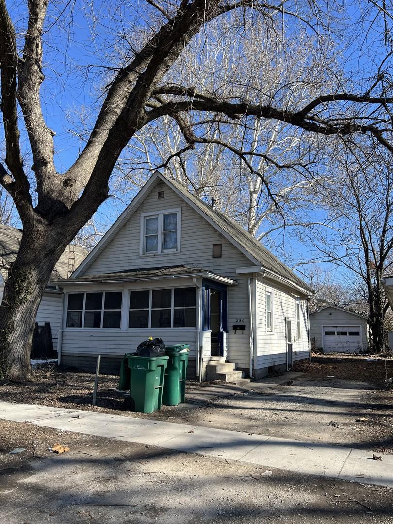 220 S David St., Springfield, IL 62703