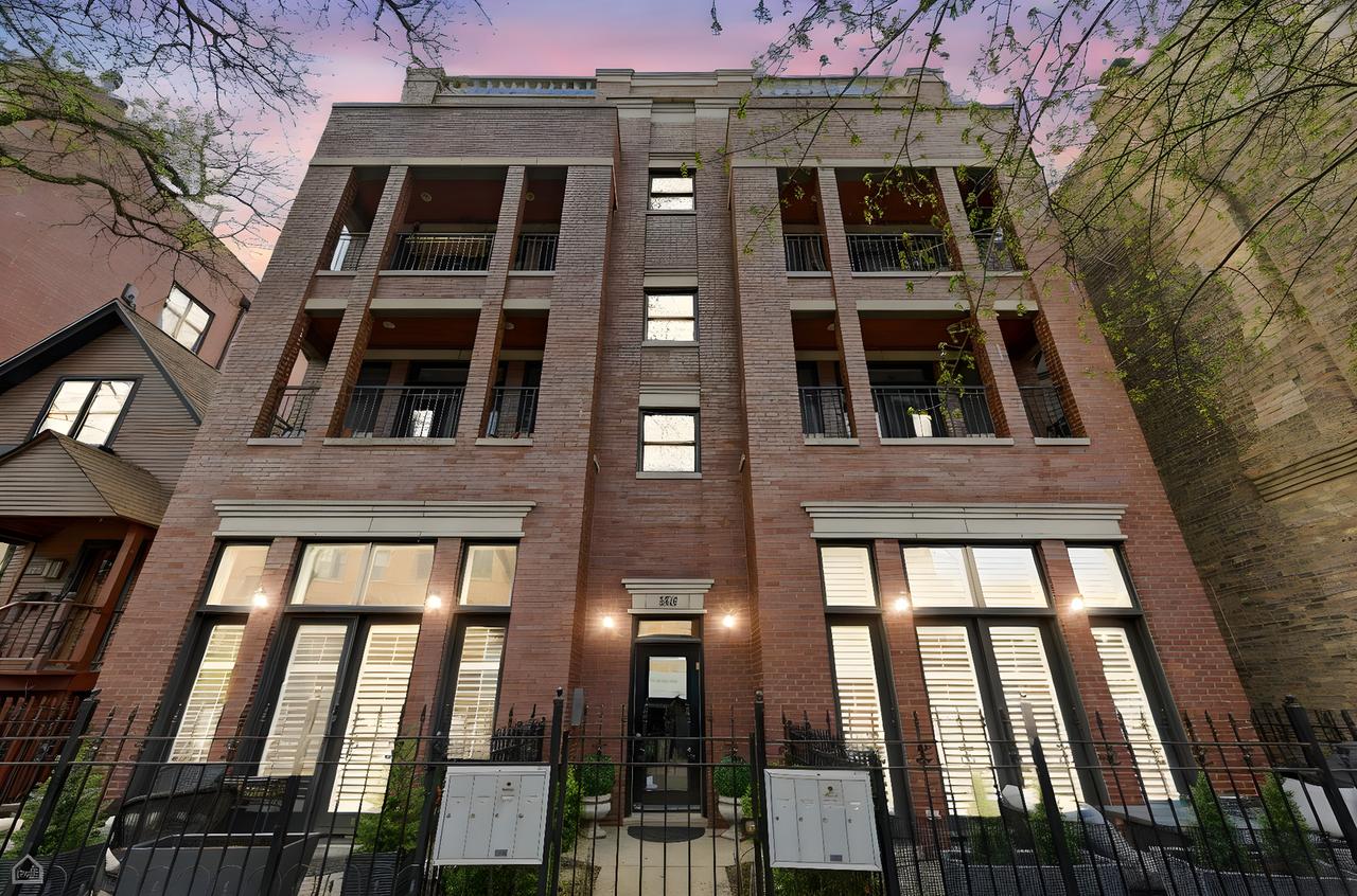 2946 N Sheffield Ave. #1N, Chicago, IL 60657