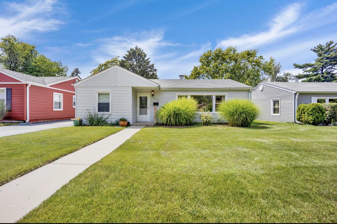 340 S Lodge Ln., Lombard, IL 60148