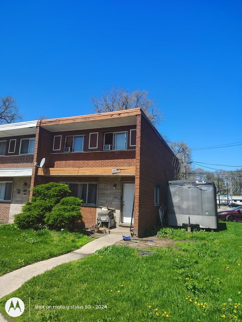 9522 S Colfax Ave., Chicago, IL 60617