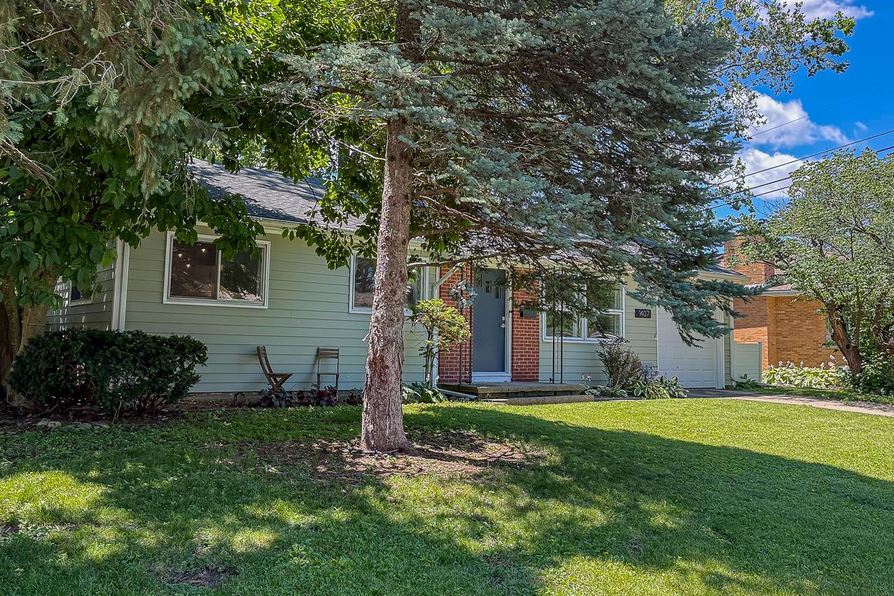 1407 E Fairlawn Dr., Urbana, IL 61801