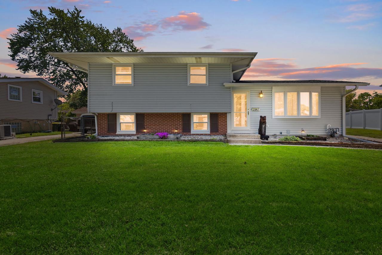 2947 189th St., Lansing, IL 60438
