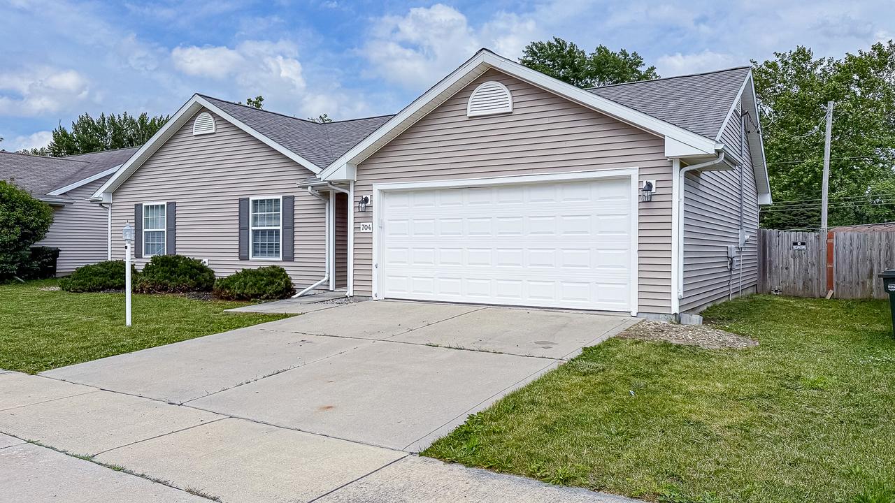 704 S Sunny Ln., Urbana, IL 61802
