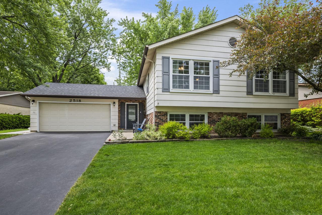 2518 N Ridge Ave., Arlington Heights, IL 60004