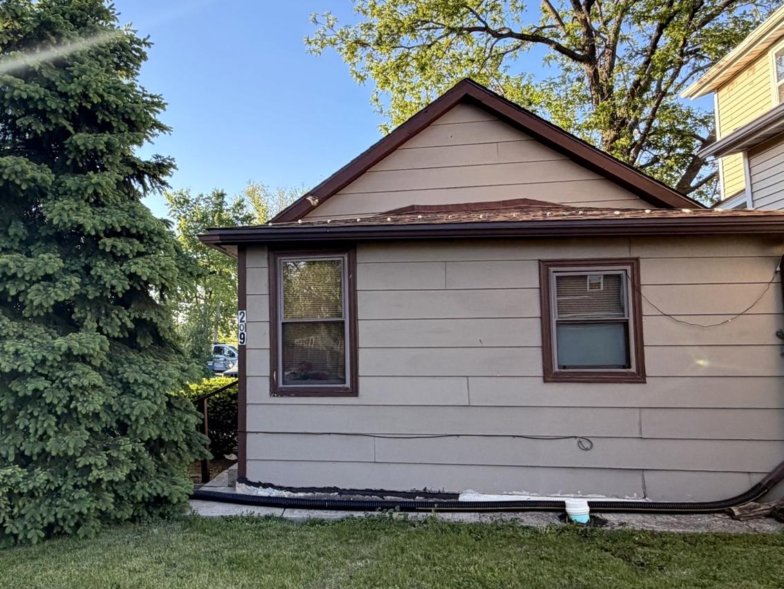209 Ohio St., Joliet, IL 60432