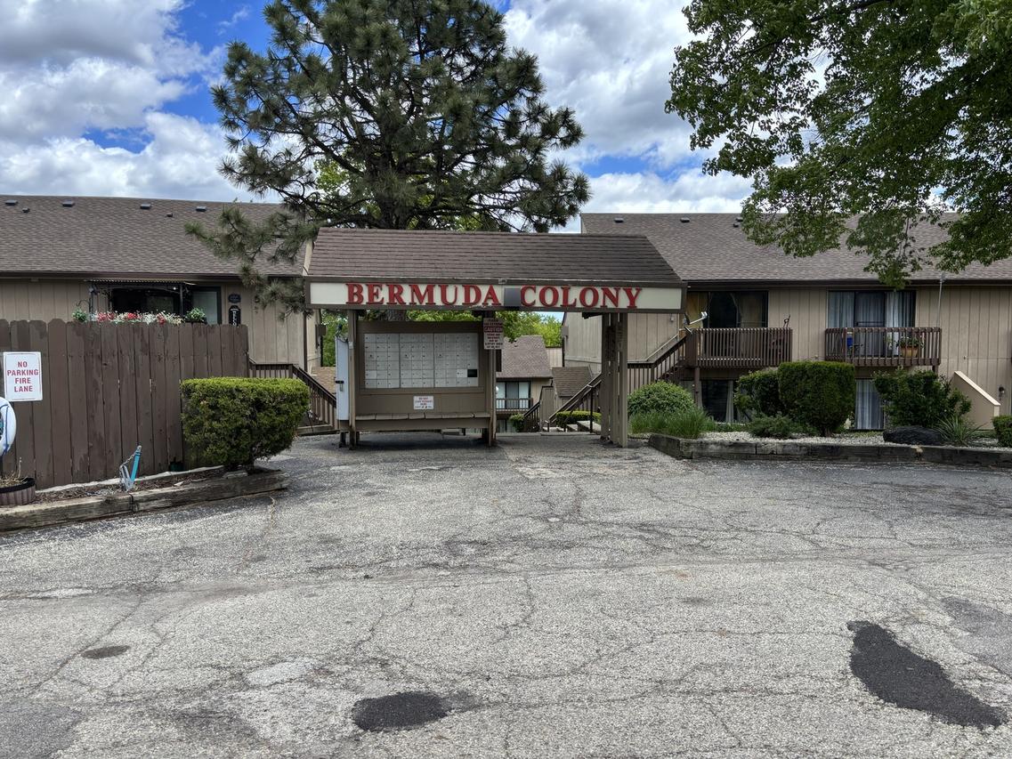 36 Bermuda Colony #5, Fox Lake, IL 60020