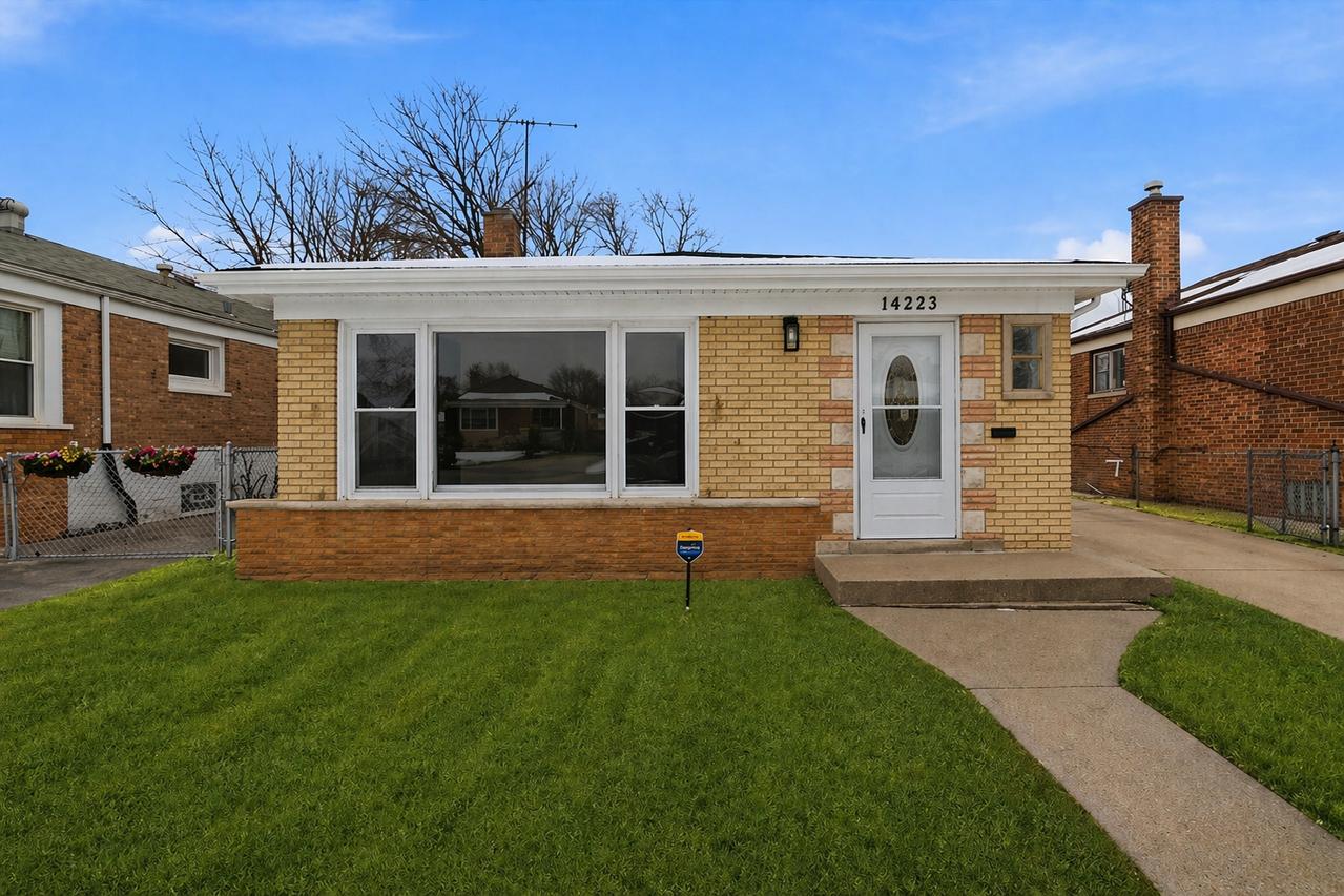 14223 University Ave., Dolton, IL 60419