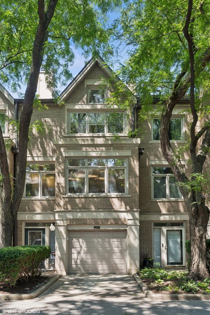 2740 N Janssen Ave., Chicago, IL 60614
