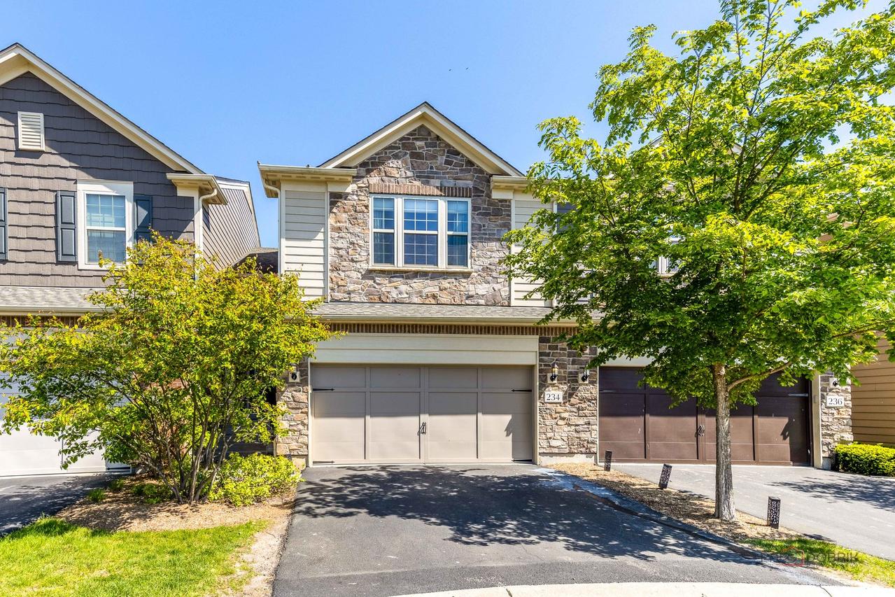 234 Belmont Dr., Lincolnshire, IL 60069