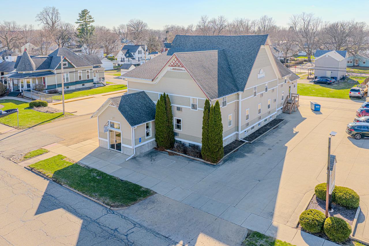 400 N Main St., Princeton, IL 61356