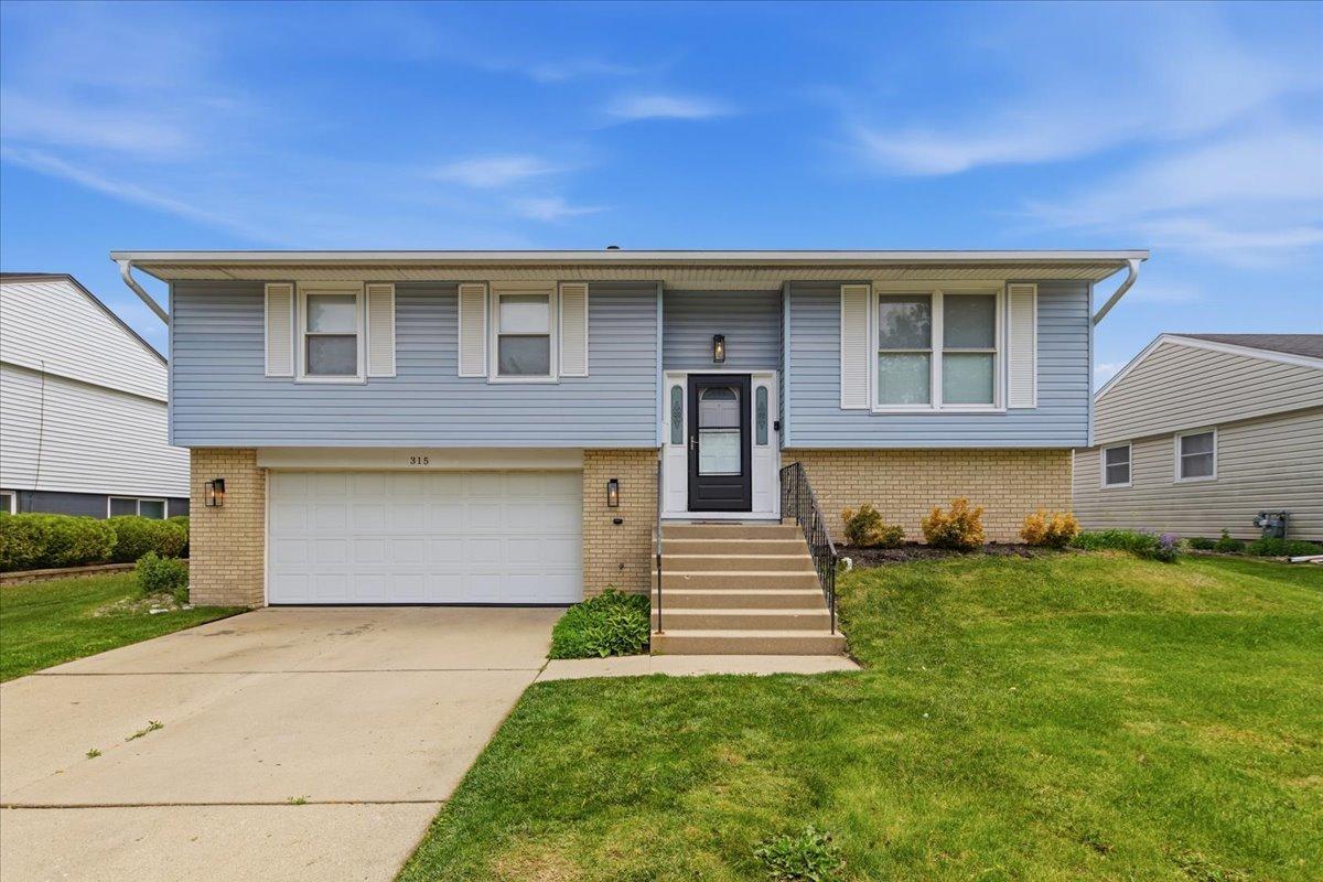 315 S Park Blvd., Streamwood, IL 60107
