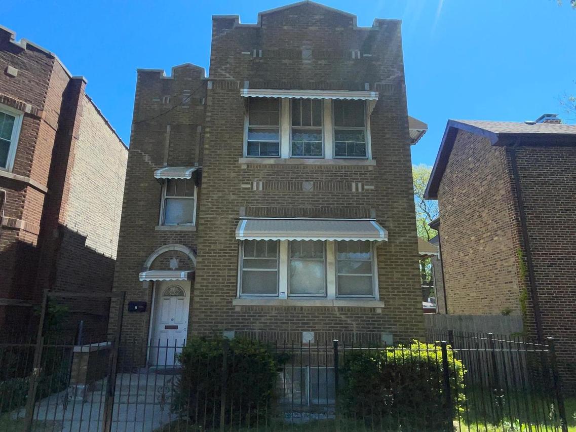 6451 S Vernon Ave., Chicago, IL 60637