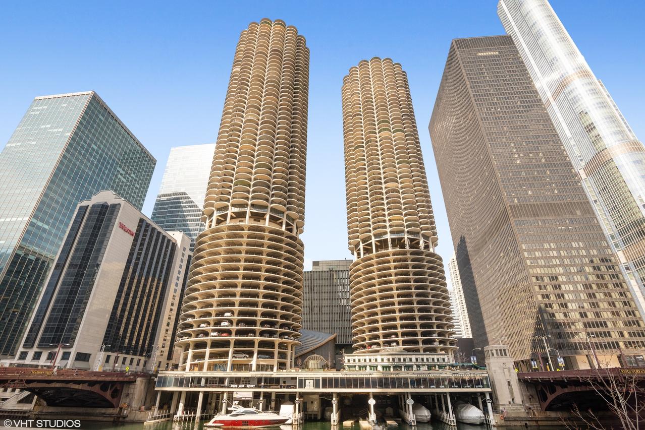 300 N State St. #2527, Chicago, IL 60654