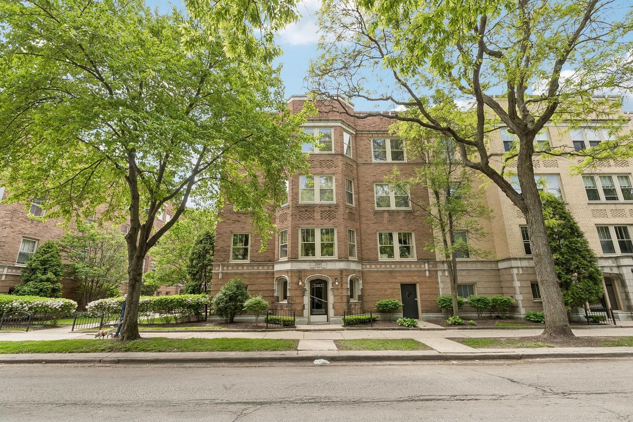 623 Washington Blvd. #3N, Oak Park, IL 60302
