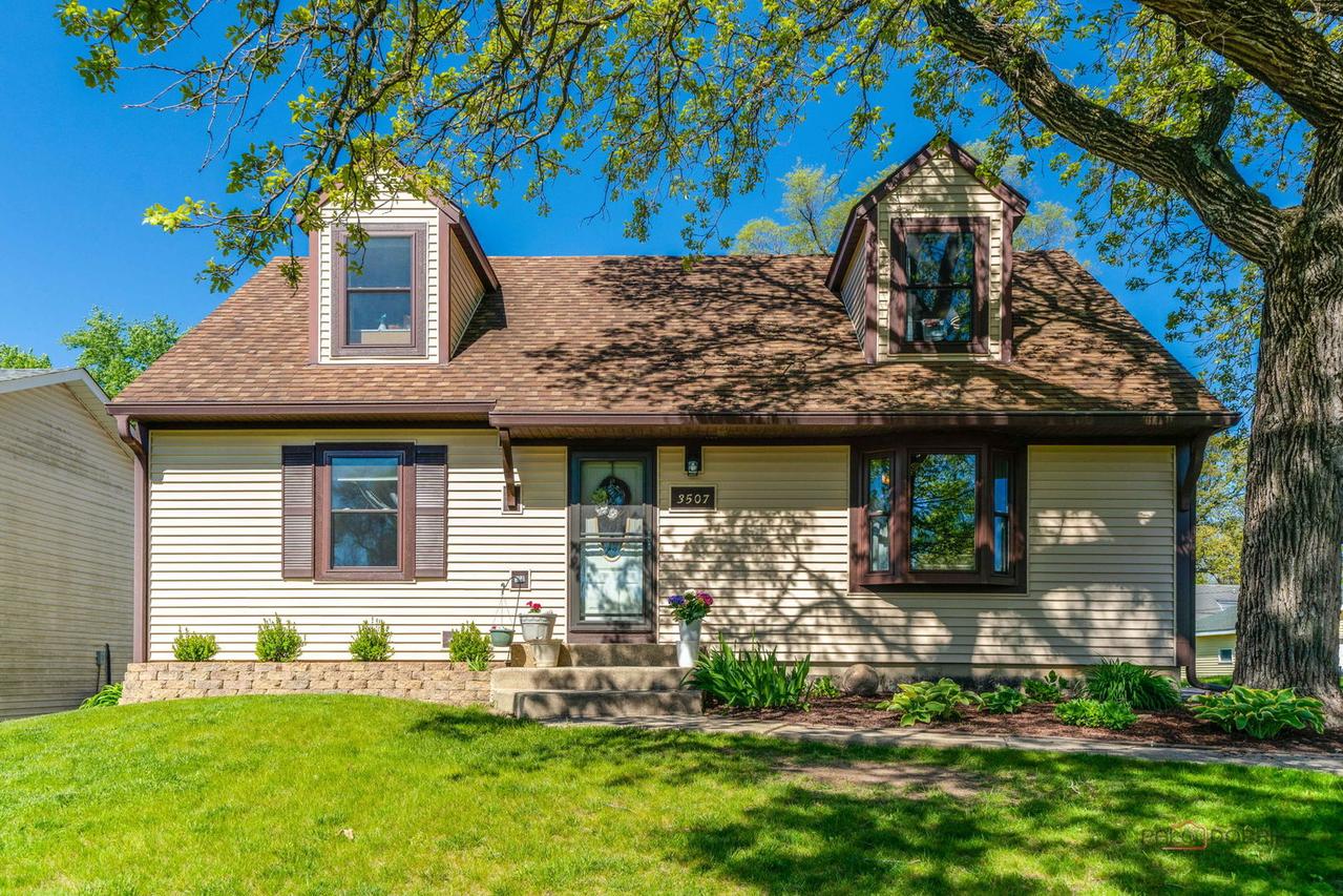 3507 Greenleaf Ave., Island Lake, IL 60042