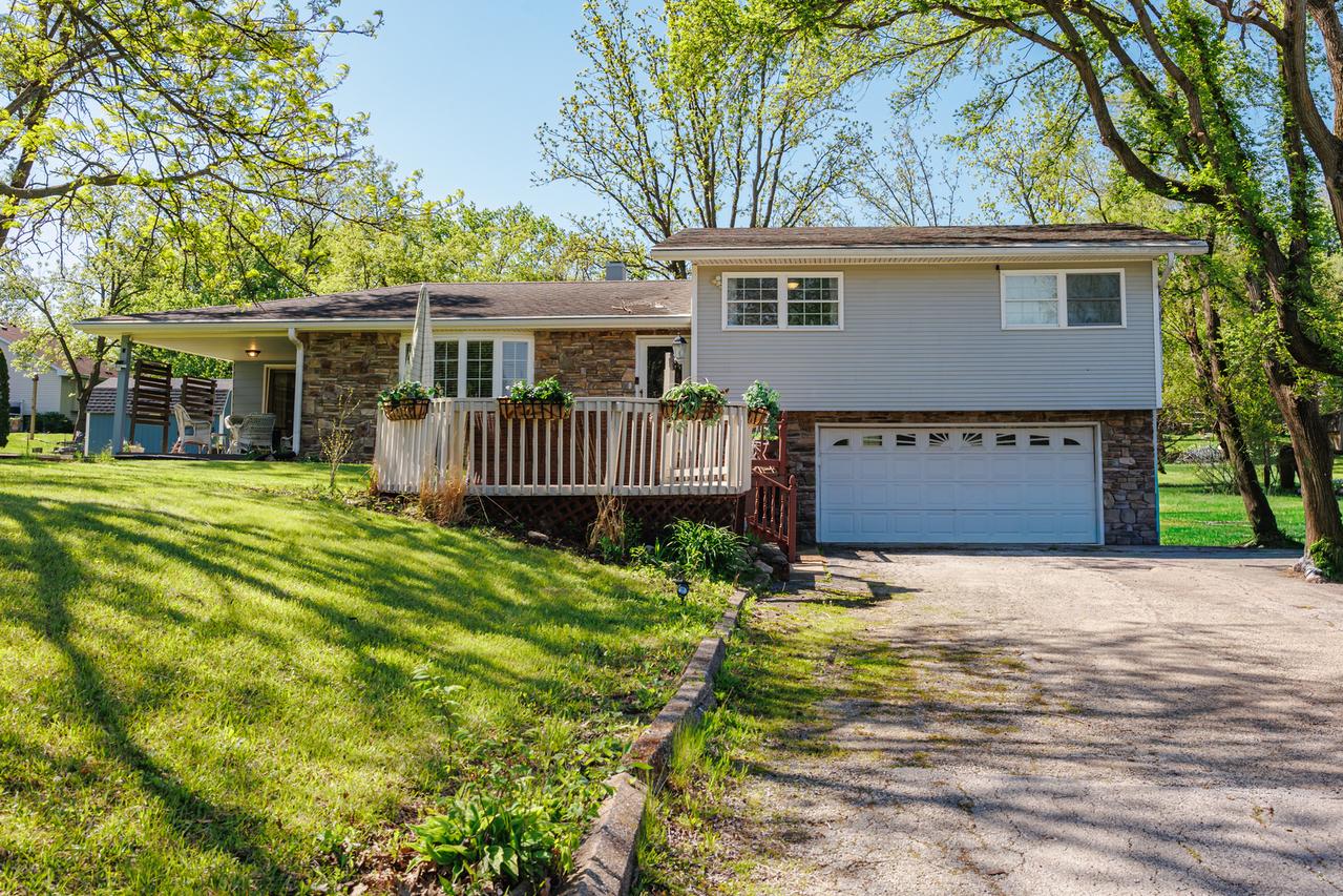 220 W Francis Rd., New Lenox, IL 60451