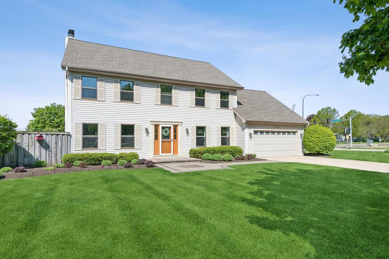 2001 Lakeview Ct., Naperville, IL 60565