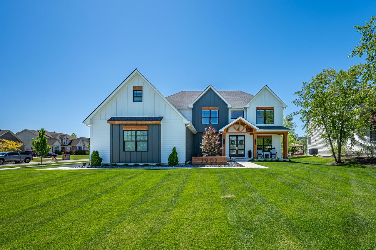 2902 Hampton Ave., North Aurora, IL 60542