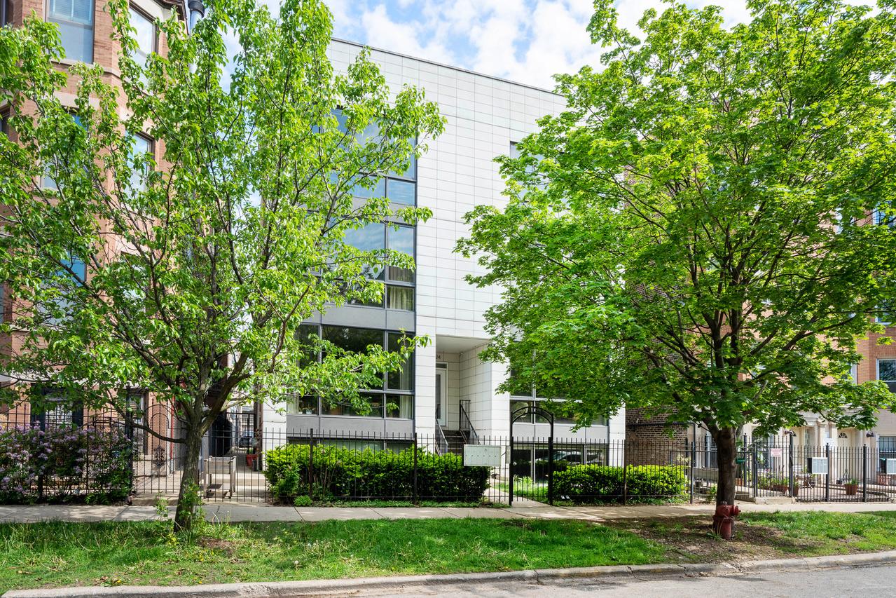 2324 W Huron St. #1E, Chicago, IL 60612
