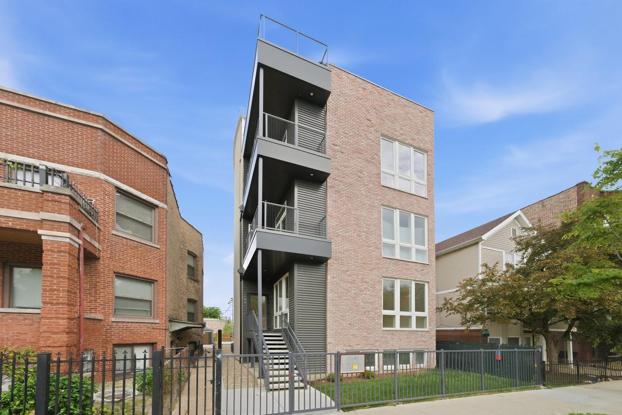 1244 N Kedzie Ave. #2, Chicago, IL 60651