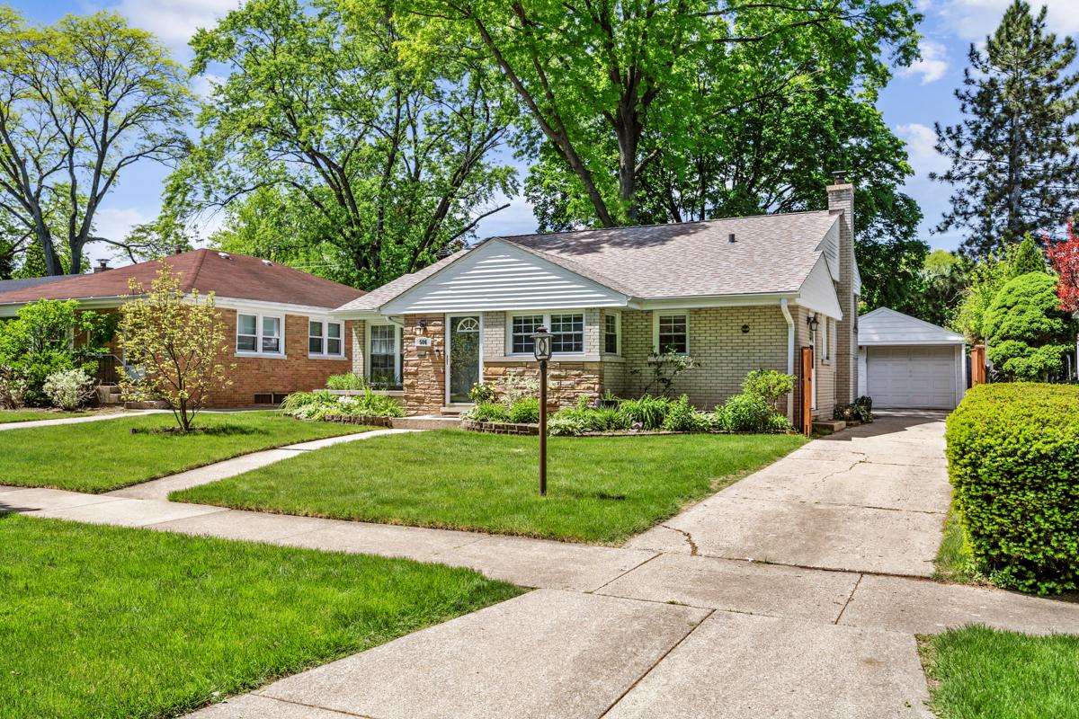 506 S Main St., Mount Prospect, IL 60056