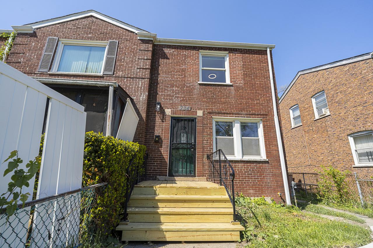 734 E 105th St., Chicago, IL 60628