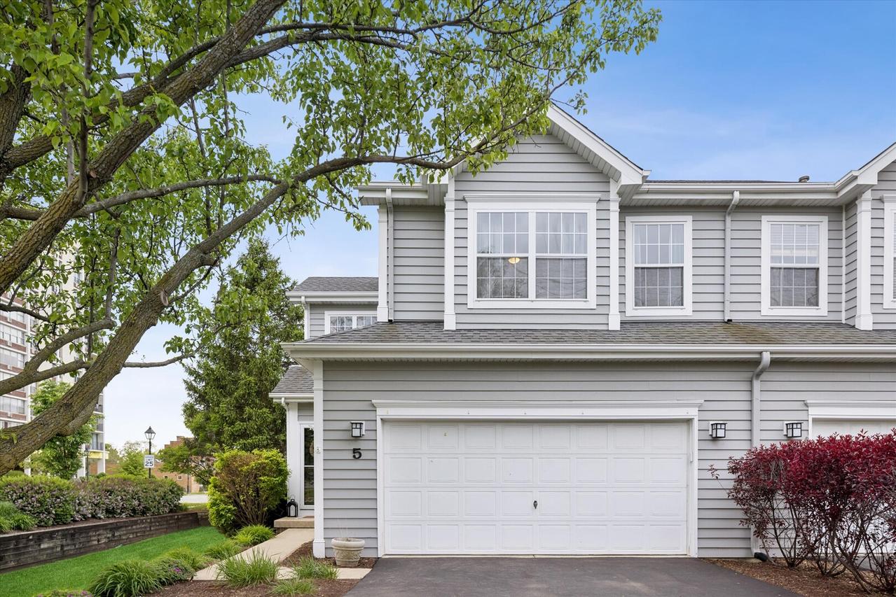 5 W Grove St., Lombard, IL 60148