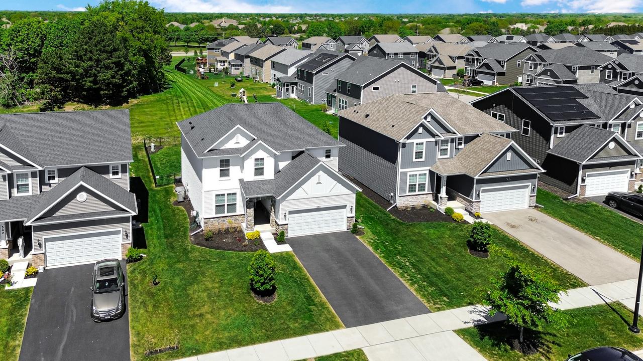 530 Alpine Dr., Algonquin, IL 60102