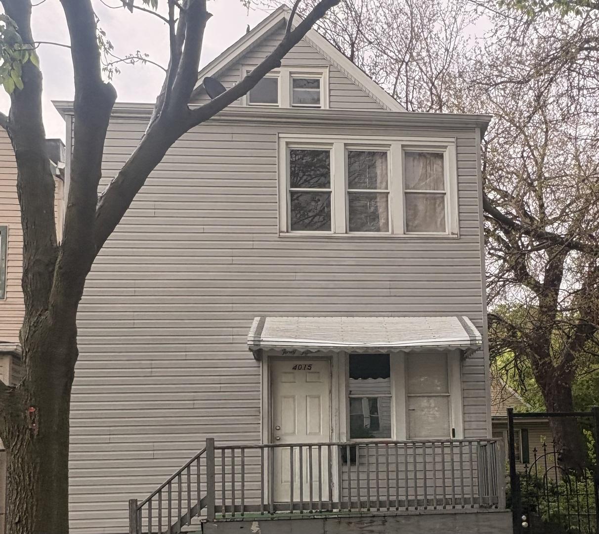 4015 S Maplewood Ave., Chicago, IL 60632