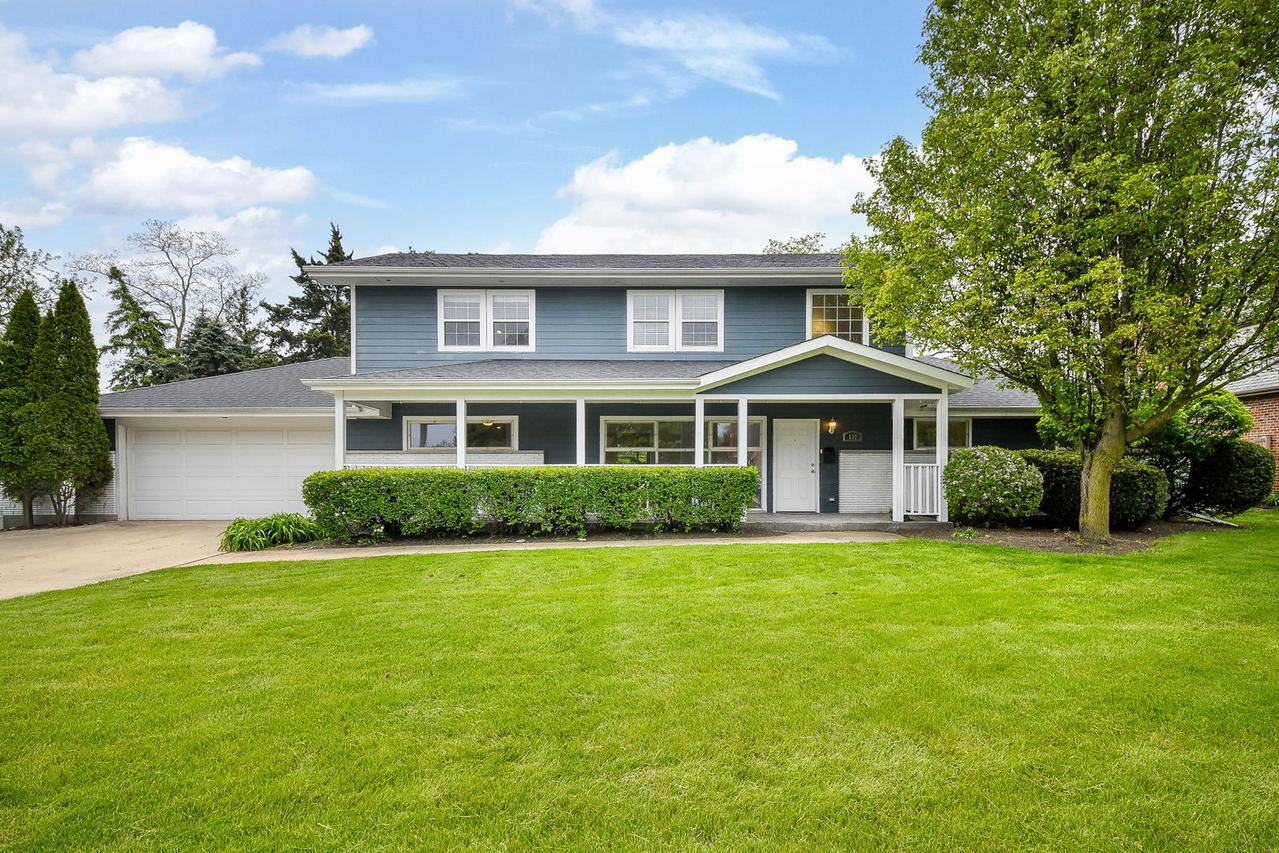 532 Ranch Rd., Wheaton, IL 60187